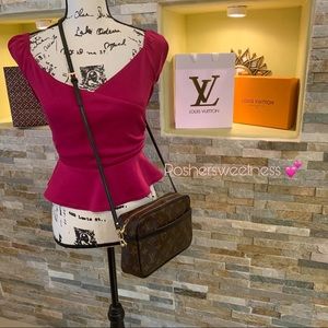 SOLD Louis Vuitton Crossbody Bag ❤️